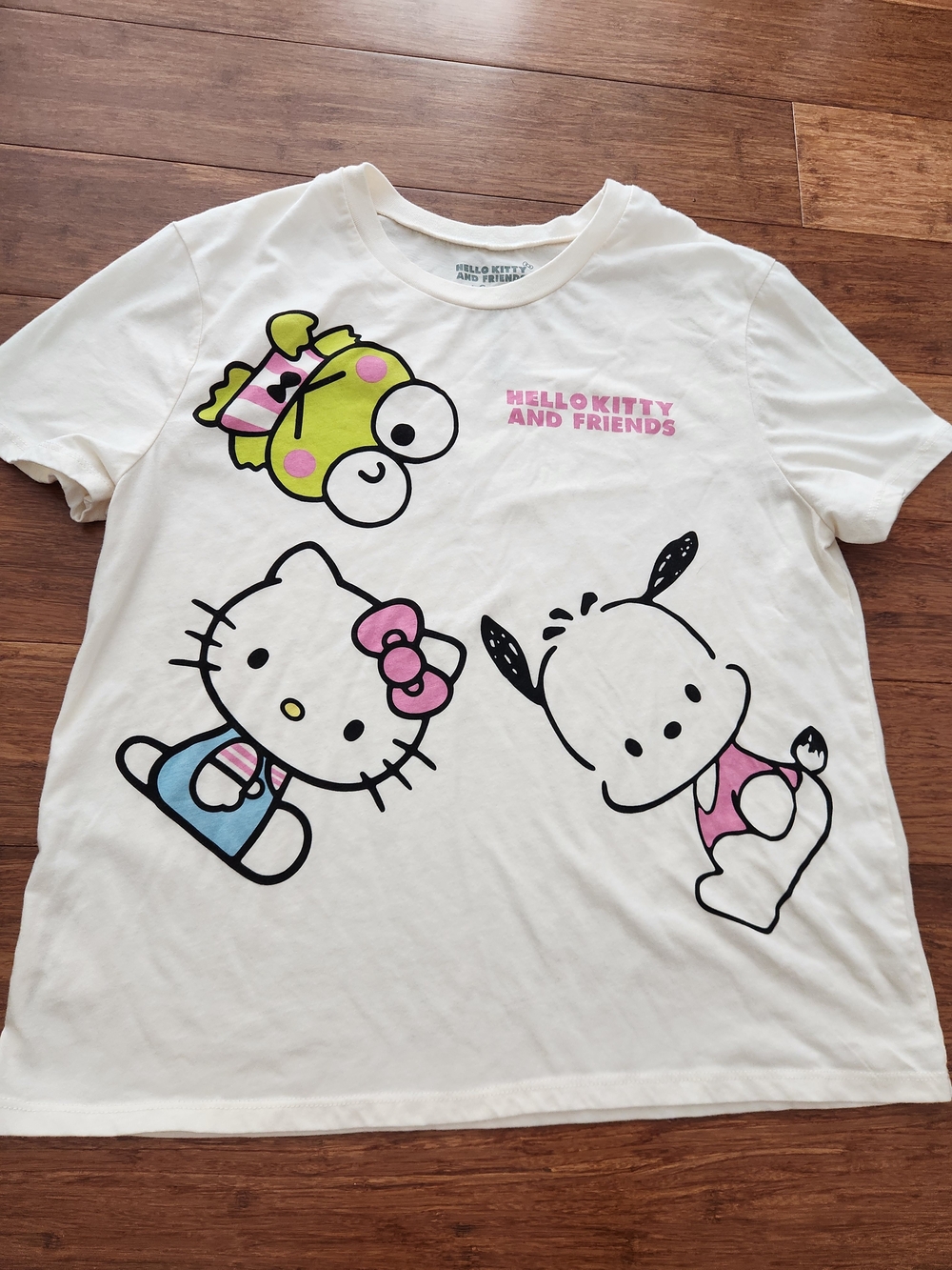 Hello Kitty Sanrio White Graphic Tee Shirt Tshirt, Large